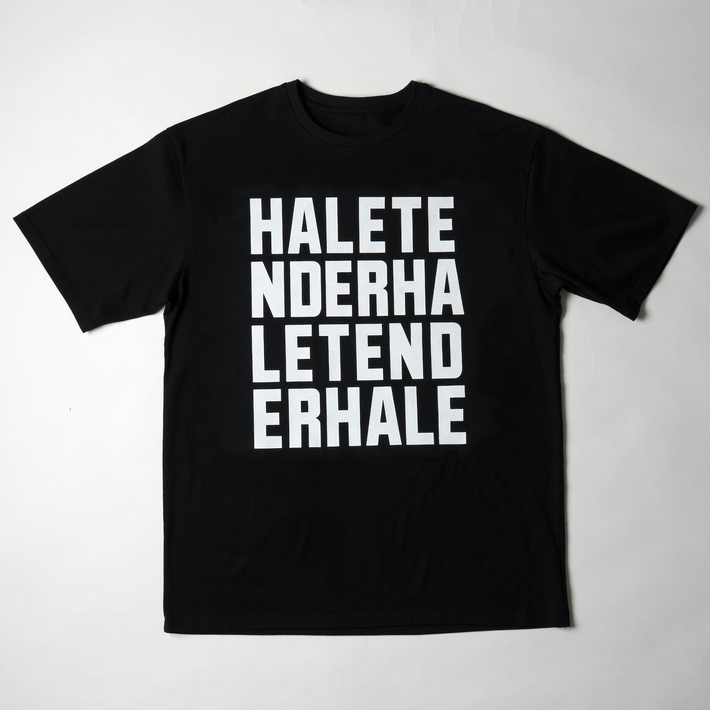 ロゴTシャツ